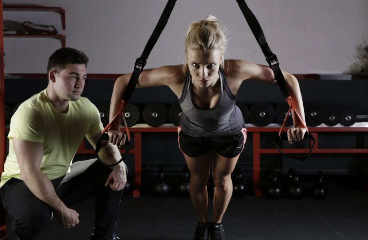 What is a Personal Trainer? Benefits, and What To Expect From a Personal Trainer